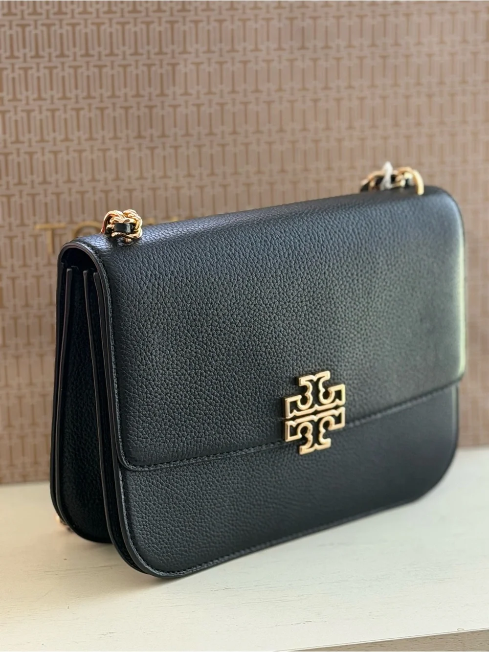 Tory Burch description please